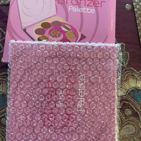 Make up - Picture 2 of 3